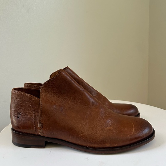 Frye Shoes - Frye Elyssa Leather Ankle Cognac Slip On Shooties Booties Size 8.5